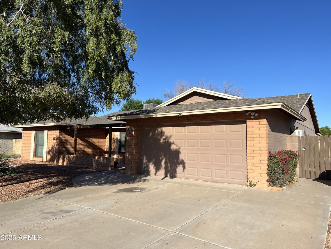 6715 S Mitchell Dr., Tempe, AZ 85283