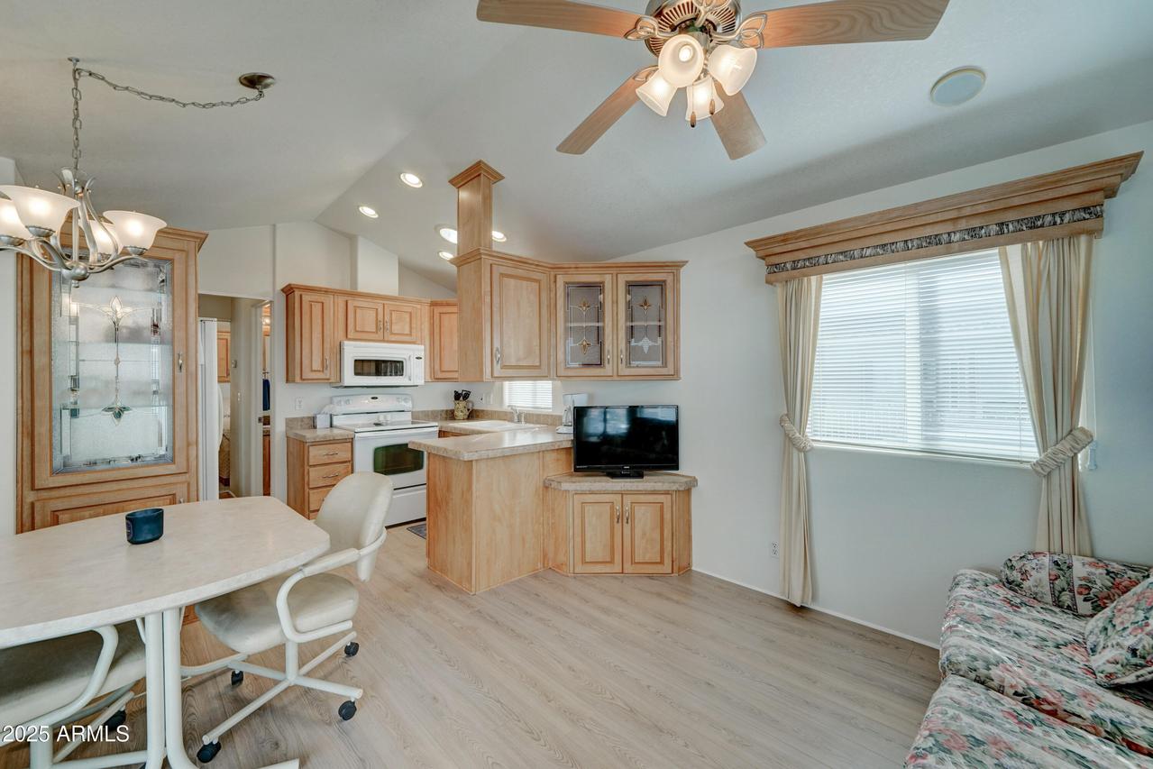 111 S Greenfield Rd. #660, Mesa, AZ 85206