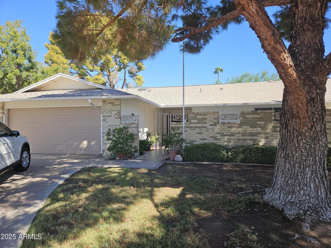 9874 W Highwood Ct., Sun City, AZ 85373