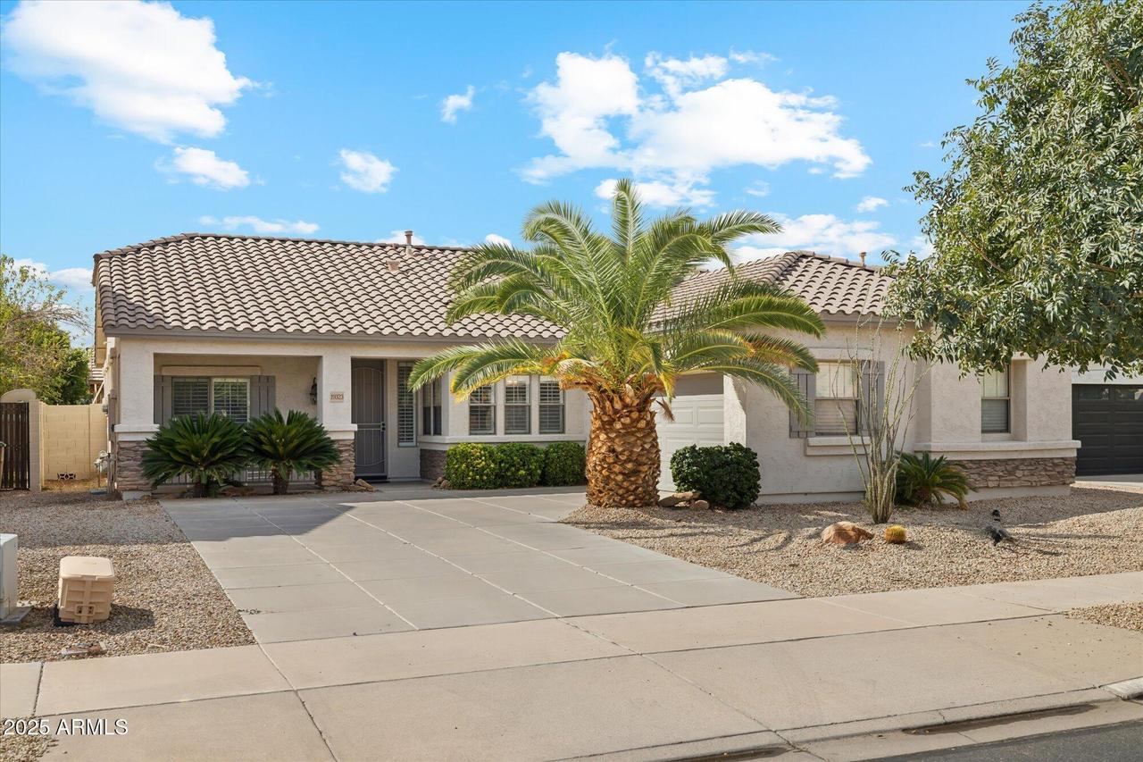 19323 E Canary Way, Queen Creek, AZ 85142