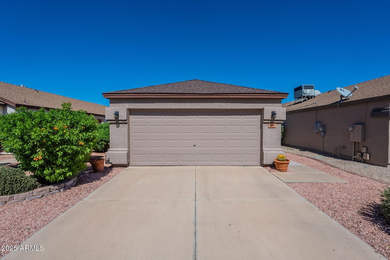 4018 W Fallen Leaf Ln., Glendale, AZ 85310
