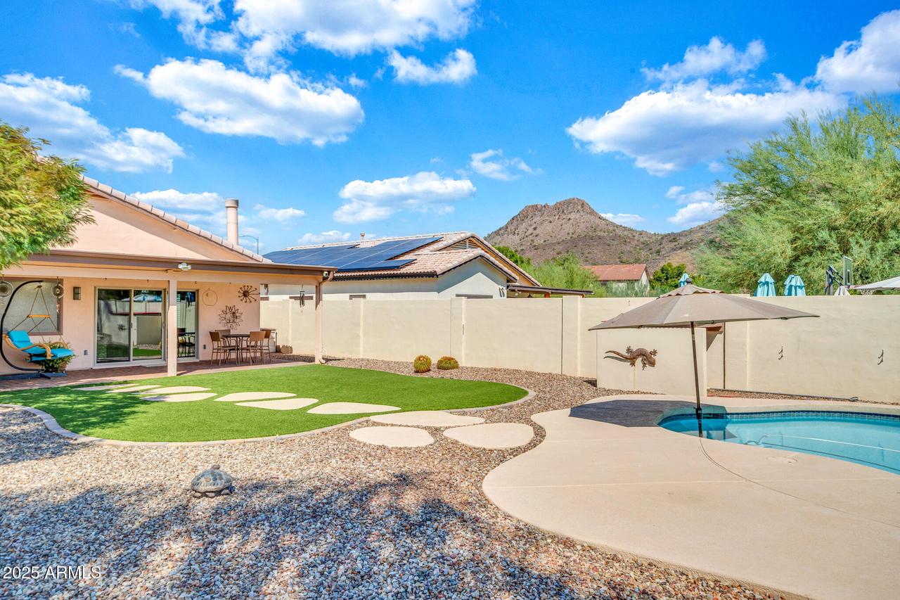 6515 W Avenida Del Rey, Phoenix, AZ 85083