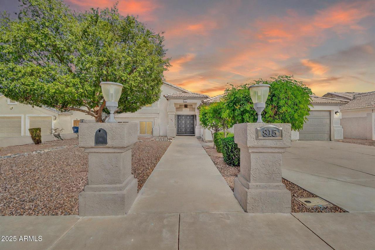 815 N Hill Cir., Mesa, AZ 85203