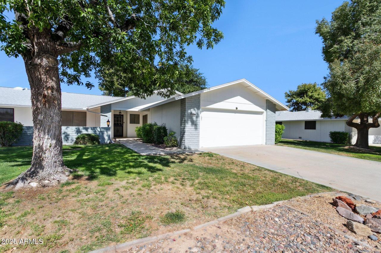 12726 W Copperstone Dr., Sun City West, AZ 85375