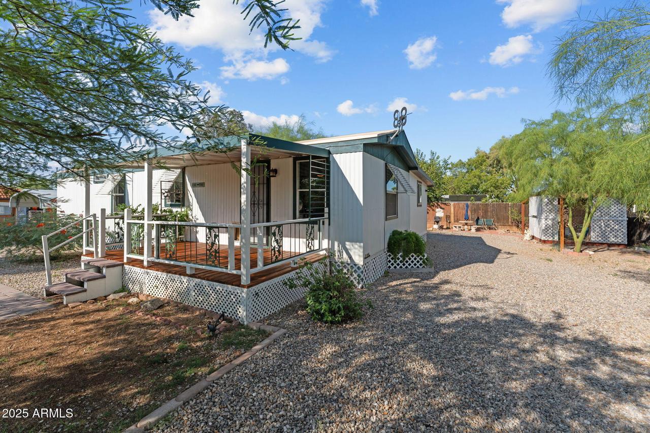 26600 W Grandview Dr., Congress, AZ 85332