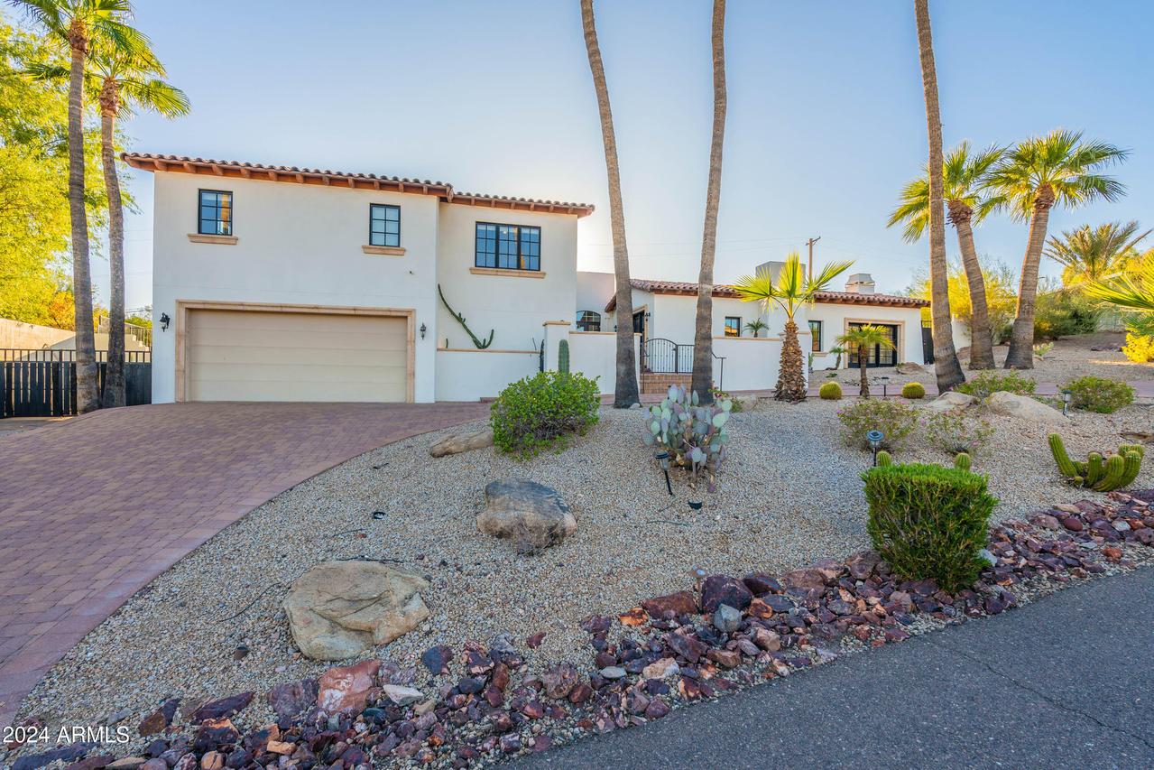 4333 E Mcdonald Dr., Phoenix, AZ 85018
