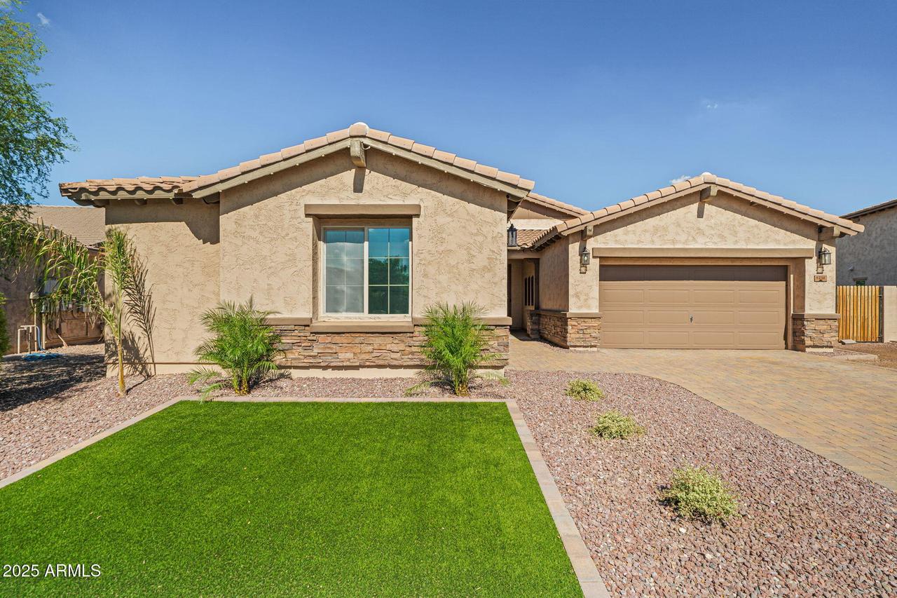 9238 W Buckhorn Tr., Peoria, AZ 85383