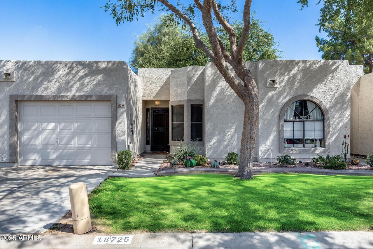18725 N 92nd Dr., Peoria, AZ 85382