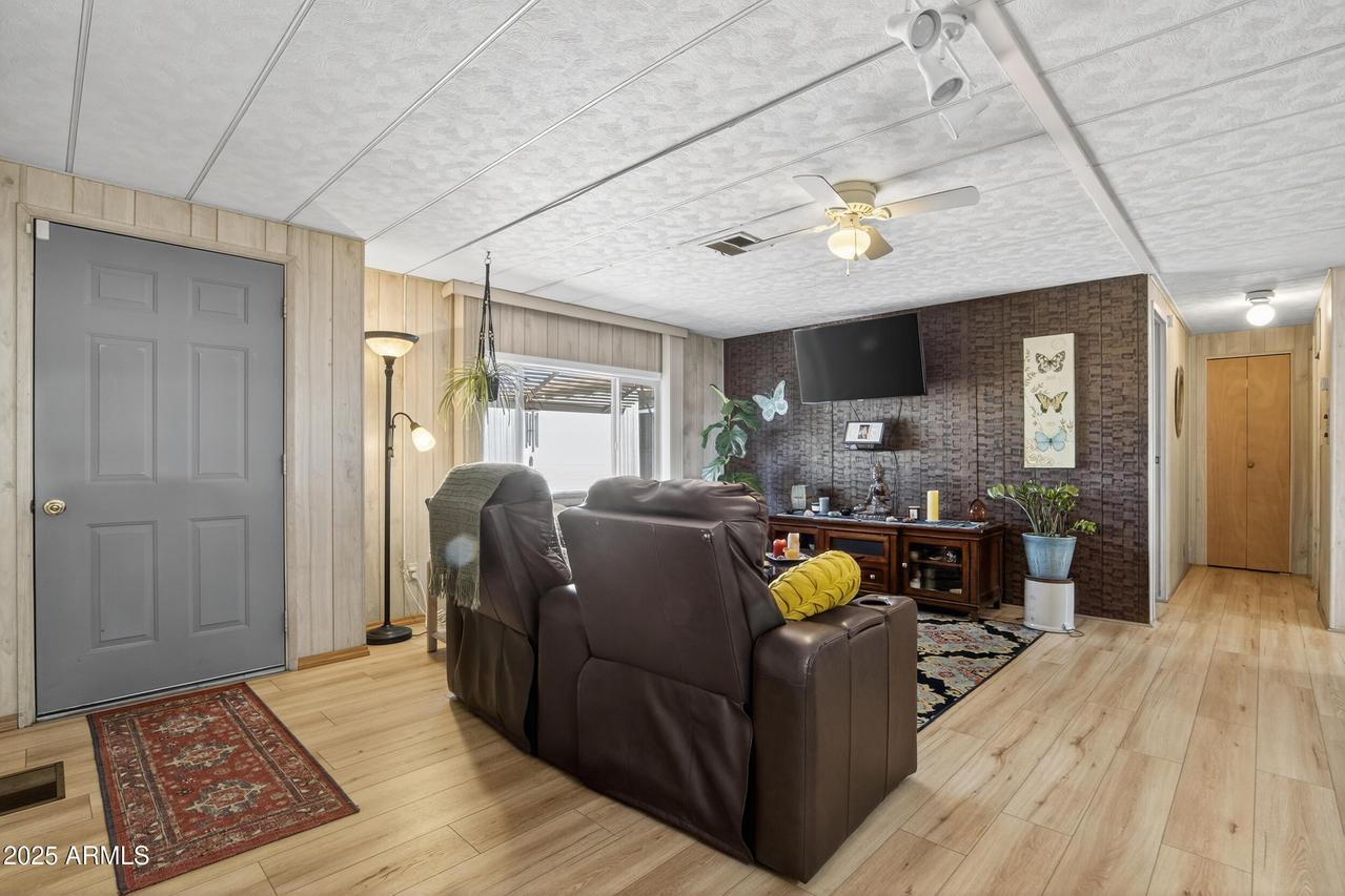 7425 E Abilene Ave., Mesa, AZ 85208