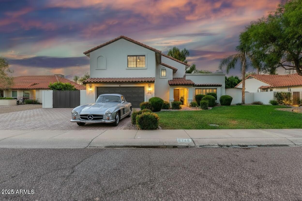 5748 E Tierra Buena Ln., Scottsdale, AZ 85254