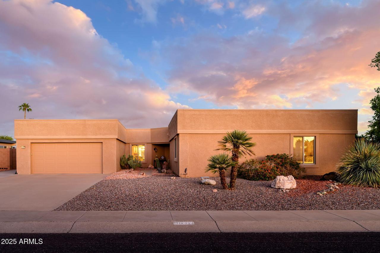 16817 N Beaver Valley Ct., Sun City, AZ 85351