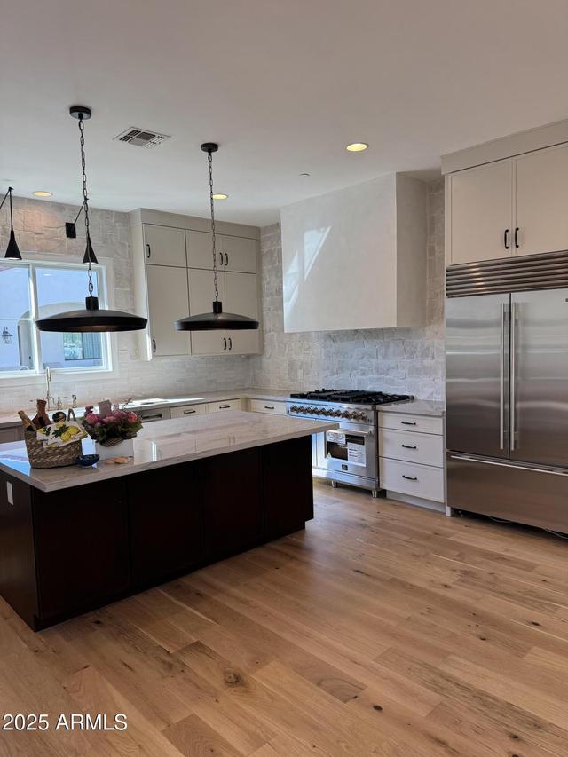 3928 E Crittenden Ln., Phoenix, AZ 85018