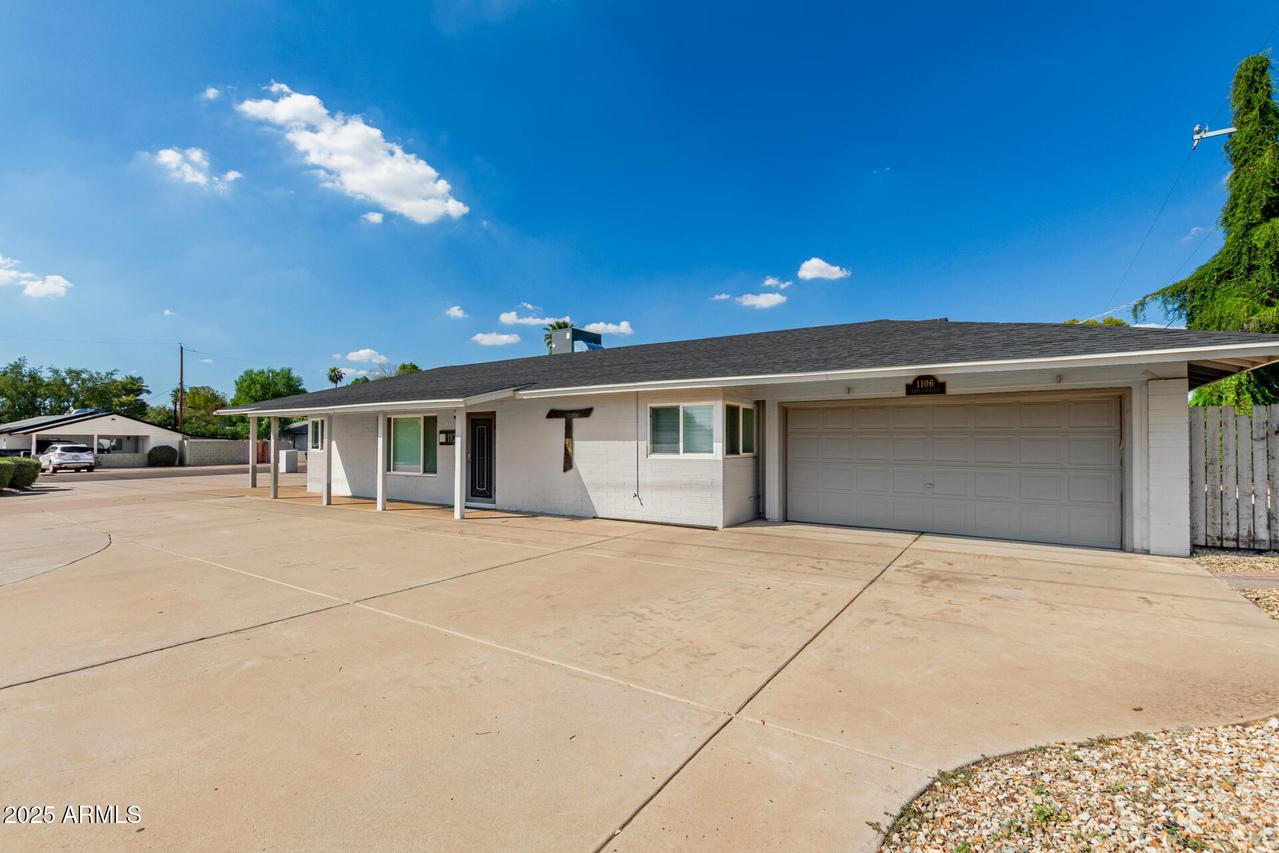 1106 E Glendale Ave., Phoenix, AZ 85020