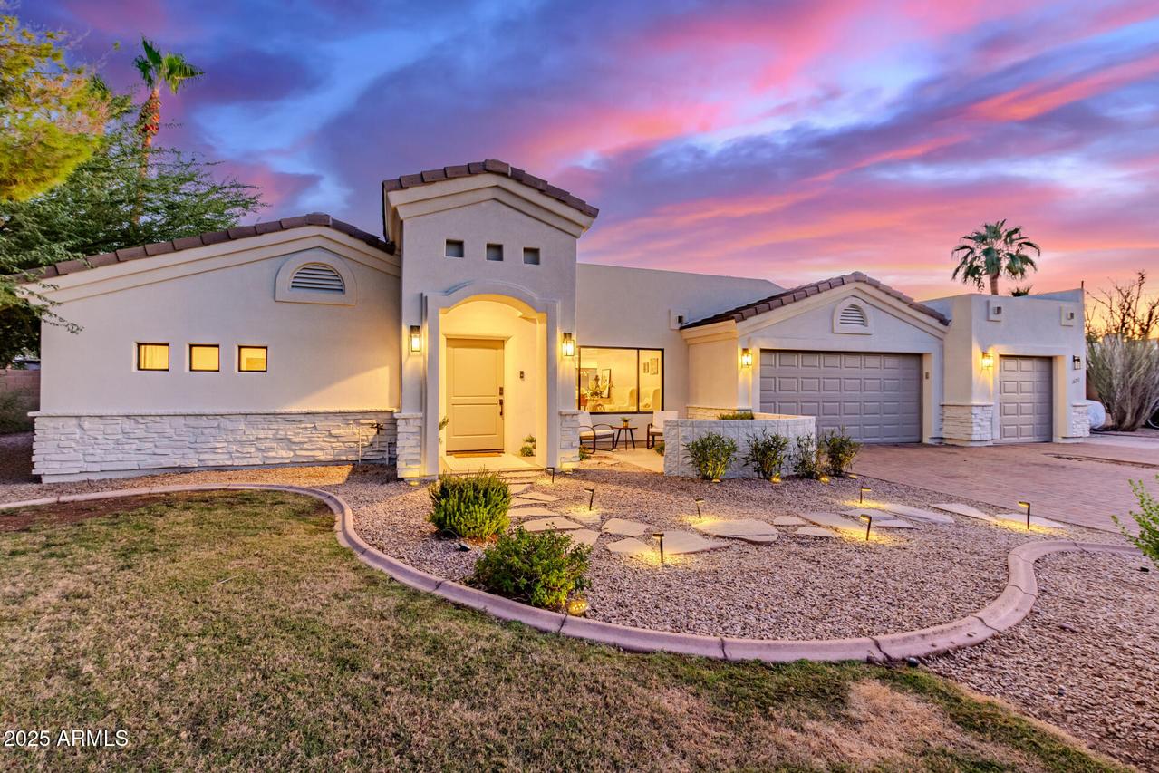 5621 E Voltaire Ave., Scottsdale, AZ 85254