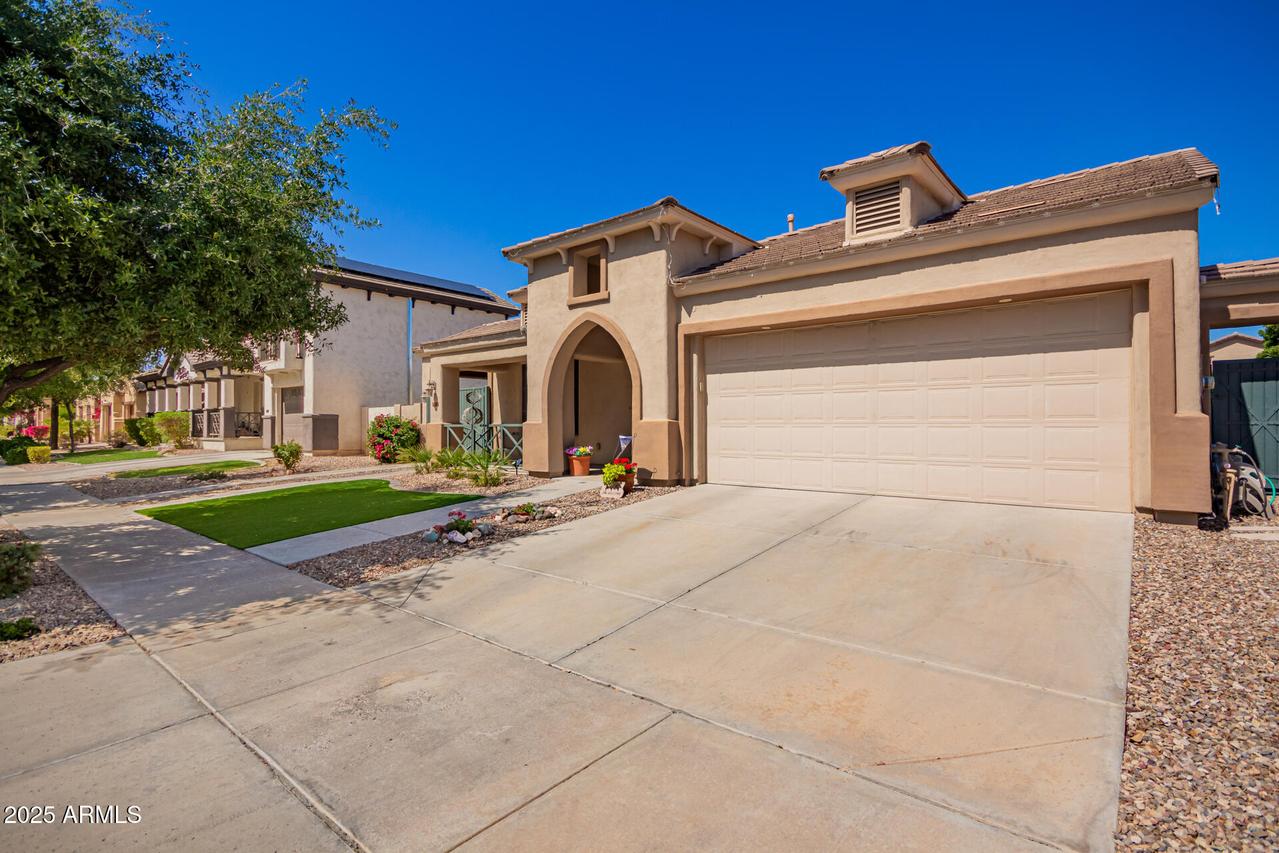 800 W Sycamore Ct., Litchfield Park, AZ 85340