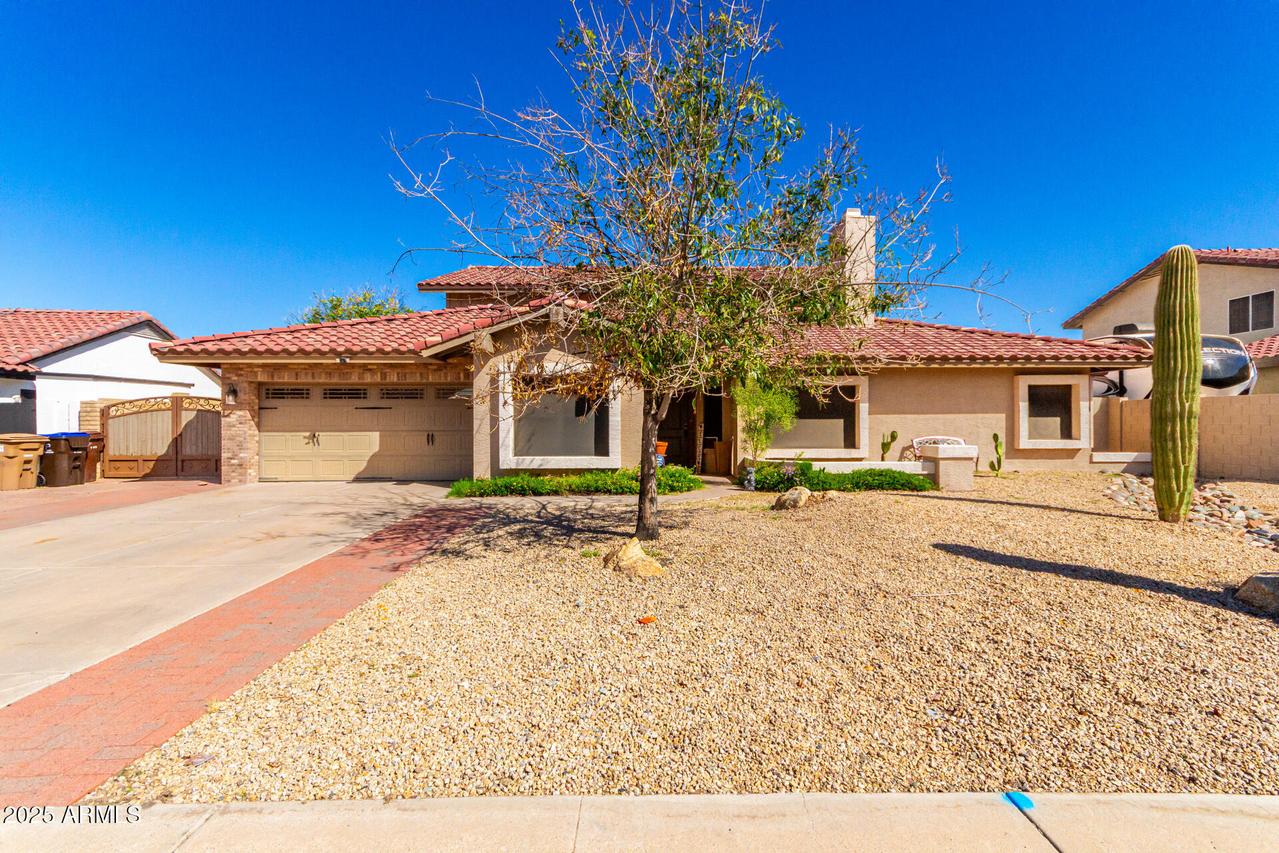 7220 W Larkspur Dr., Peoria, AZ 85381