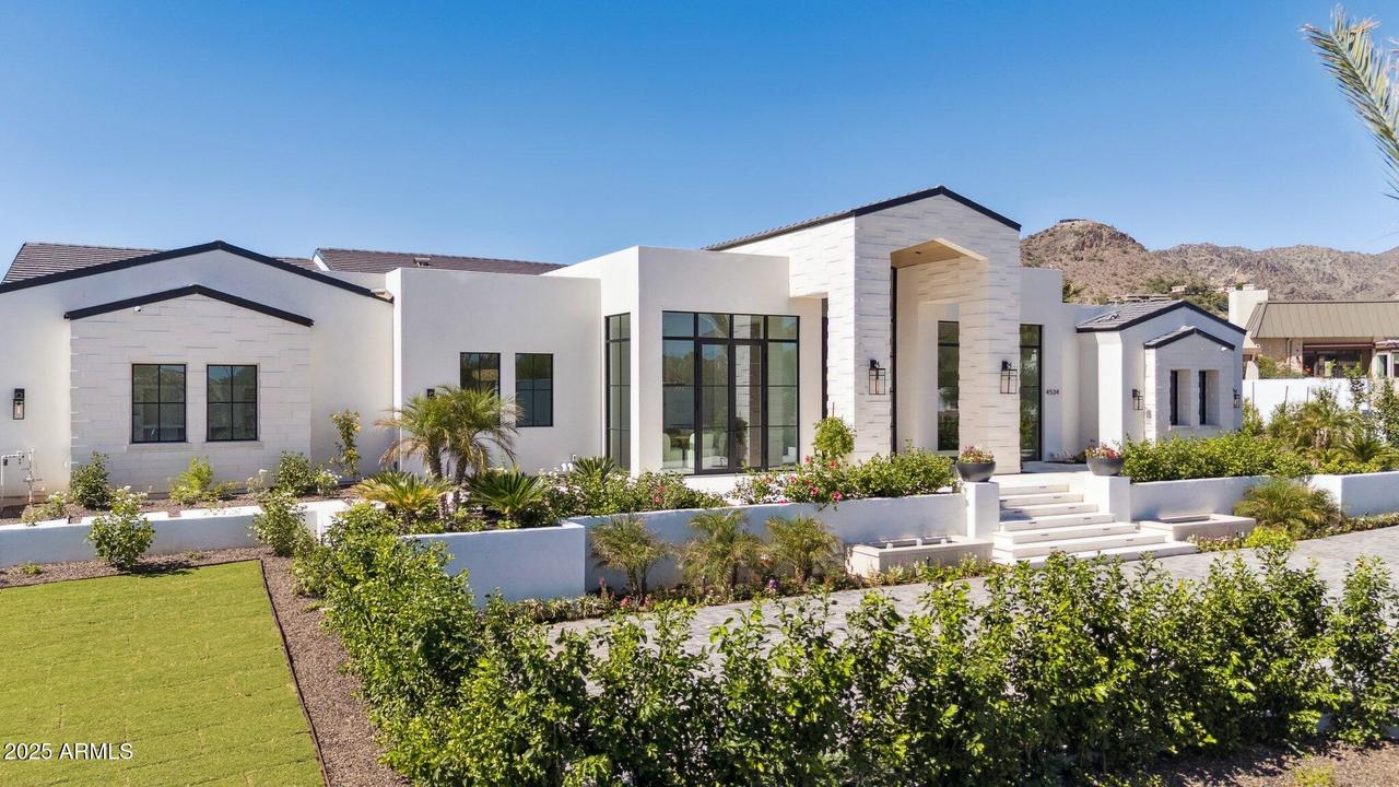 4534 E Pebble Ridge Rd., Paradise Valley, AZ 85253