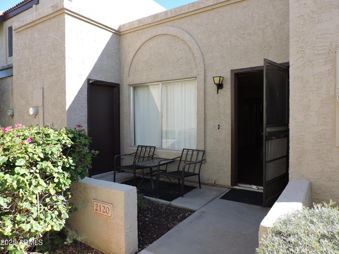 2120 W Pontiac Dr., Phoenix, AZ 85027