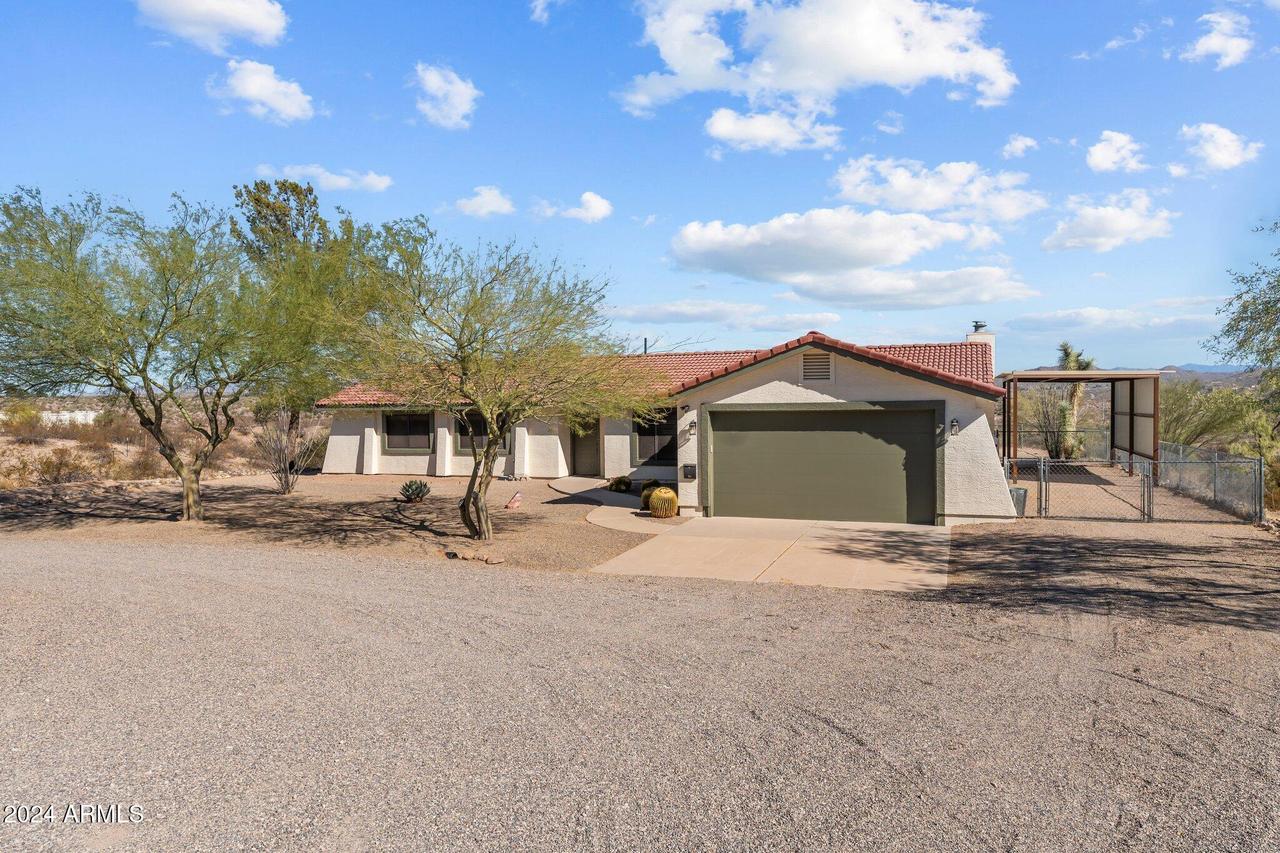 685 N Horseshoe Tr., Wickenburg, AZ 85390