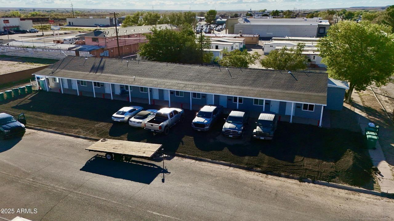 305 N 5th Ave., Holbrook, AZ 86025