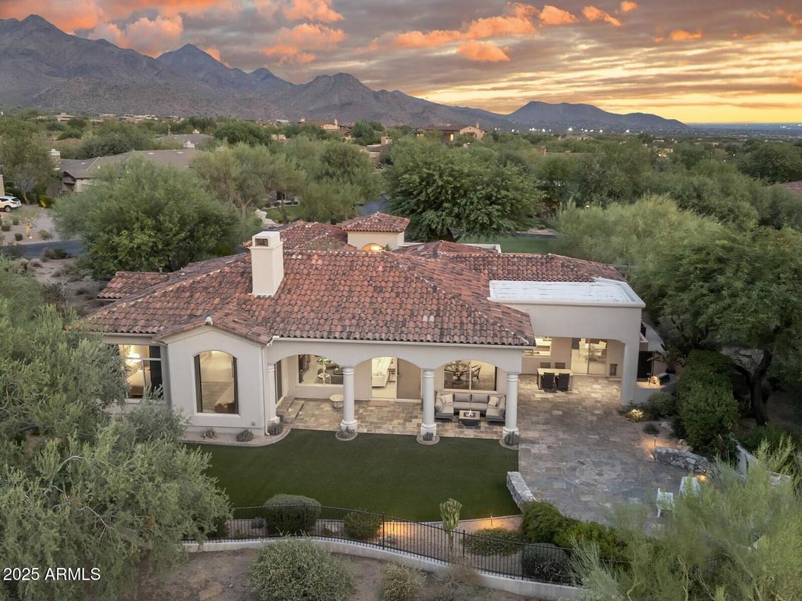 9290 E Thompson Peak Pkwy. #142, Scottsdale, AZ 85255