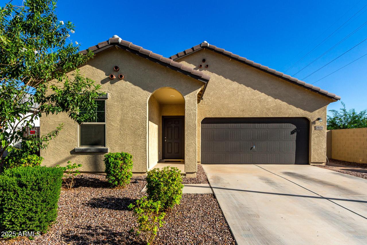 2979 E Houston Dr., San Tan Valley, AZ 85143