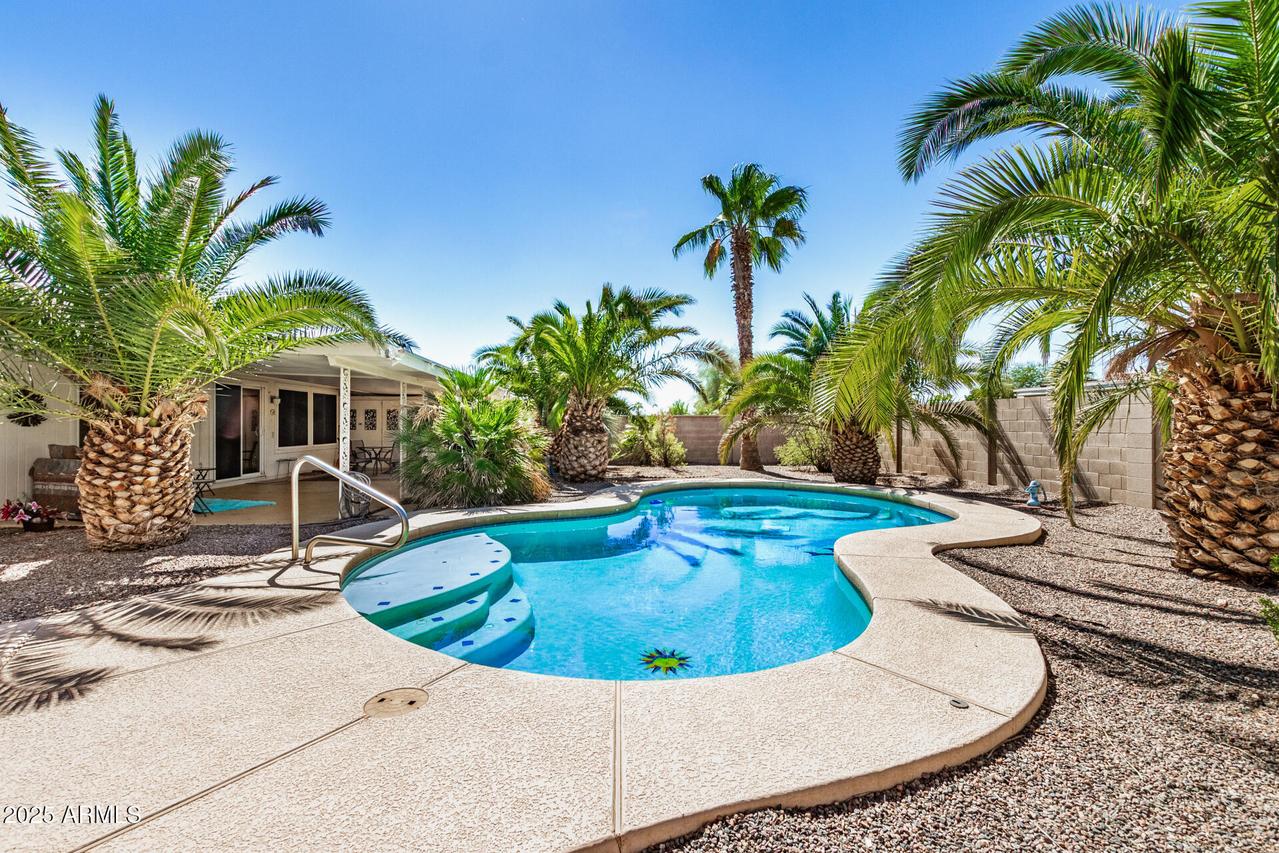 9420 W Shiprock Dr., Sun City, AZ 85351
