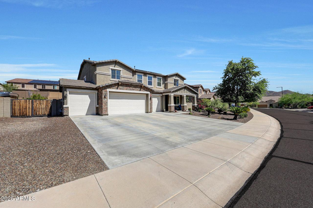 3724 W Lanham Dr., New River, AZ 85087