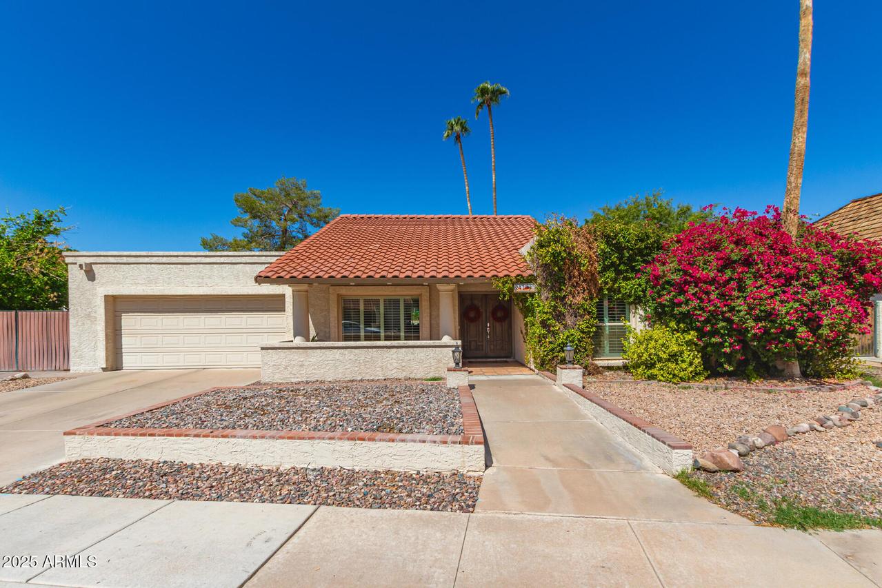 2416 W Lomita Ave., Mesa, AZ 85202