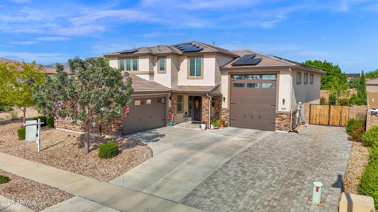 18998 W Becker Ln., Surprise, AZ 85388