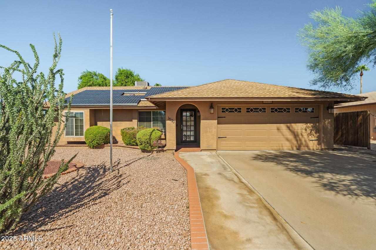 3530 E Anderson Dr., Phoenix, AZ 85032