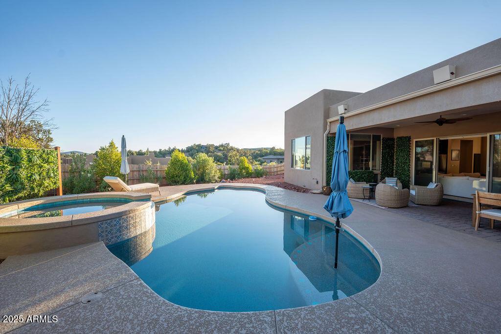 25 Via Del Arte, Sedona, AZ 86336