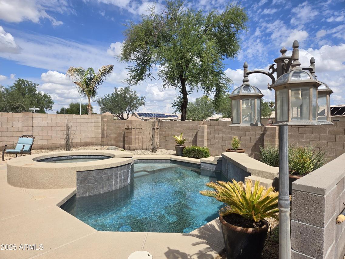 14421 S 46th St., Phoenix, AZ 85044