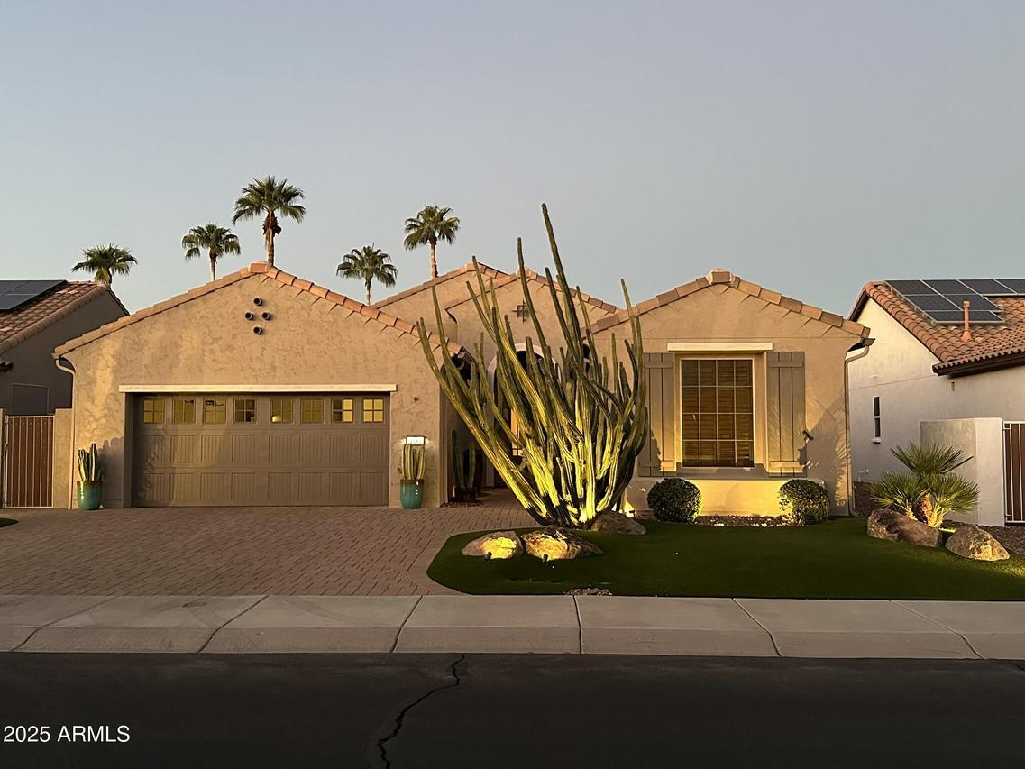 3257 N 163rd Dr., Goodyear, AZ 85395