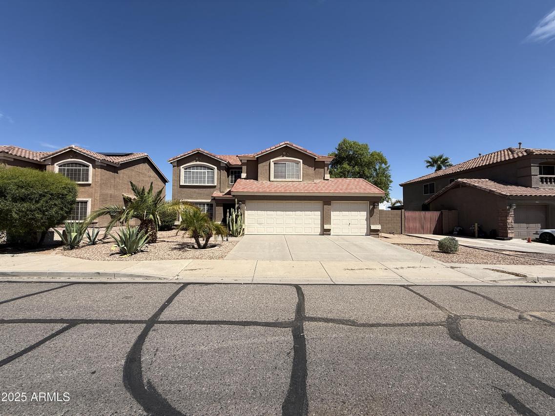 738 E Rosebud Dr., San Tan Valley, AZ 85143