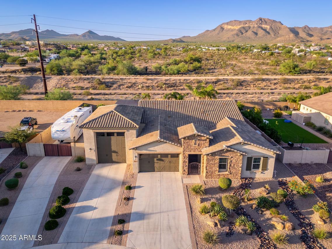 10136 E Grandview St., Mesa, AZ 85207