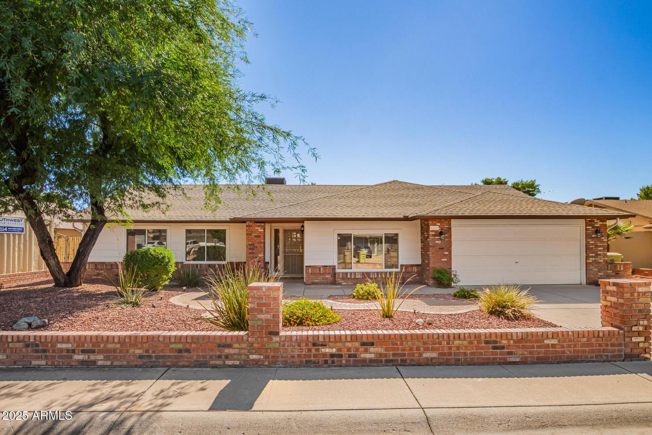 6415 W Poinsettia Dr., Glendale, AZ 85304