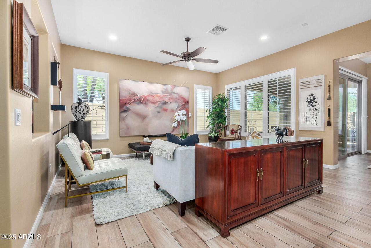 4045 N 163rd Dr., Goodyear, AZ 85395