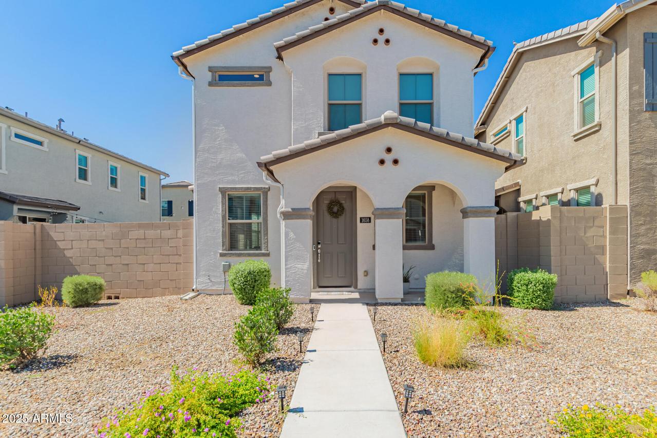 1658 S 83rd Way, Mesa, AZ 85209