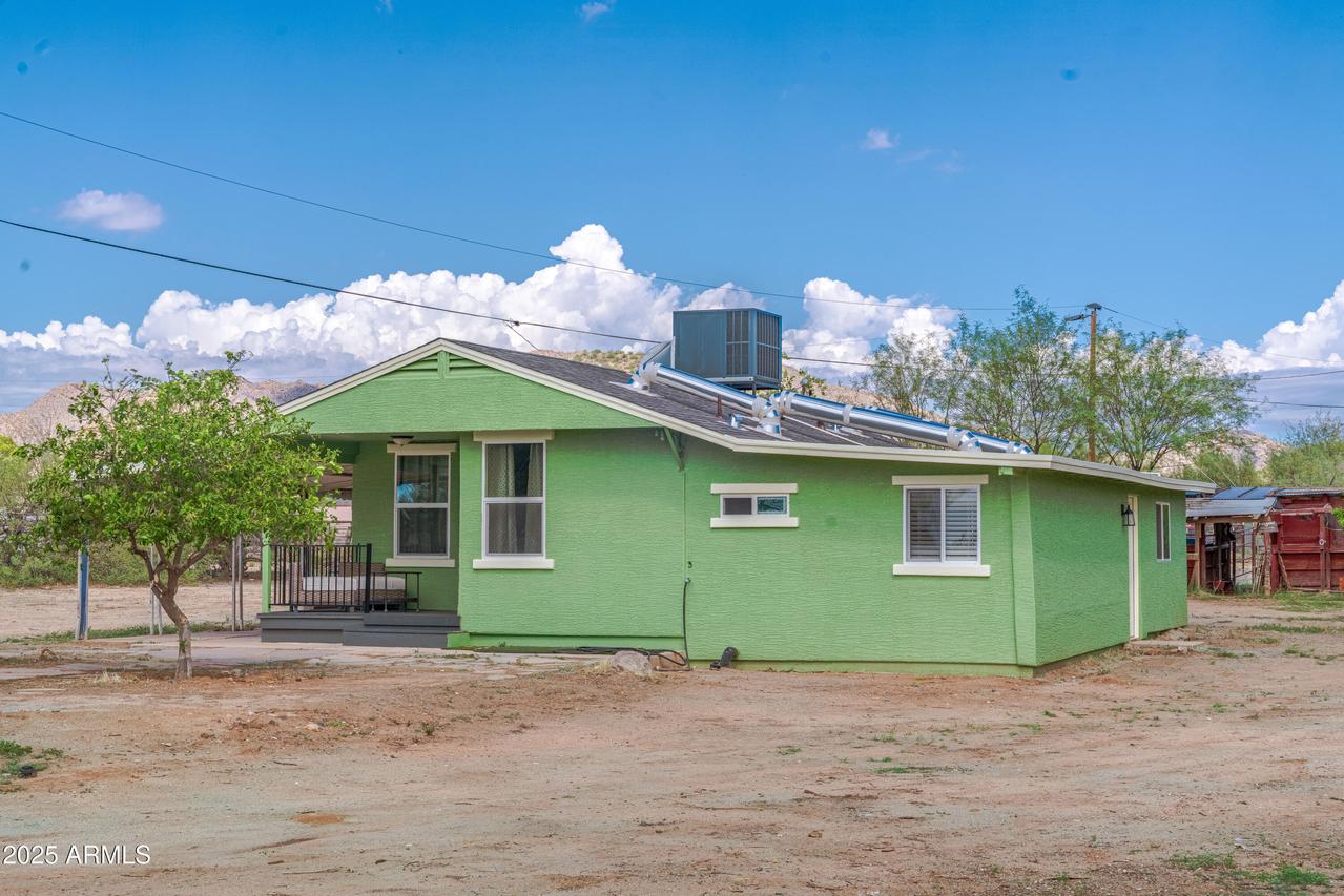 22810 W Roadrunner Ln., Congress, AZ 85332