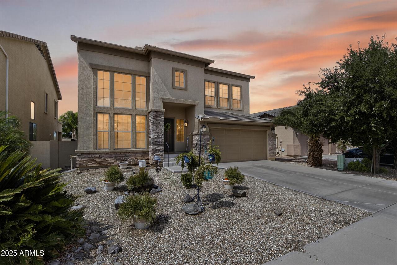 33732 N Sandstone Dr., San Tan Valley, AZ 85143
