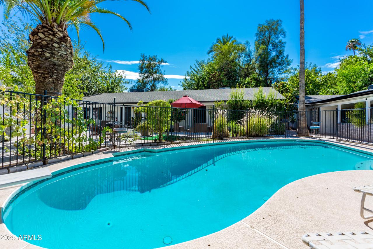 37 W Pasadena Ave., Phoenix, AZ 85013