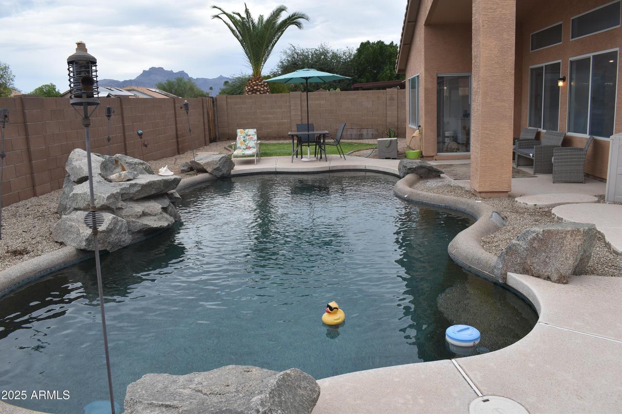 946 W 14th Ave., Apache Junction, AZ 85120