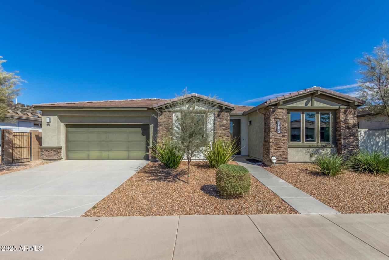 39823 N Collins Ln., San Tan Valley, AZ 85140