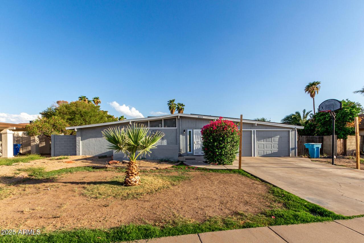 3807 W Mercer Ln., Phoenix, AZ 85029