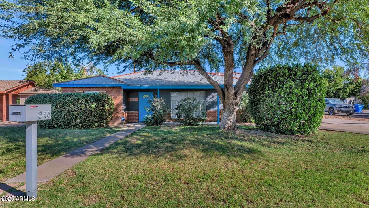 846 E Ocotillo Rd., Phoenix, AZ 85014