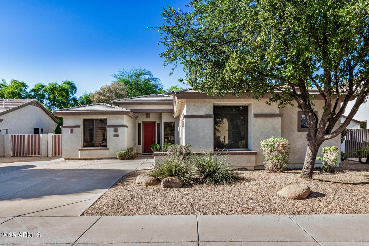 854 E Aquarius Pl., Chandler, AZ 85249