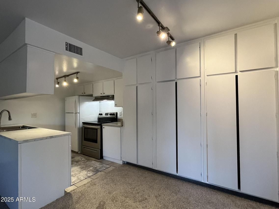 1027 N 84th Pl., Scottsdale, AZ 85257