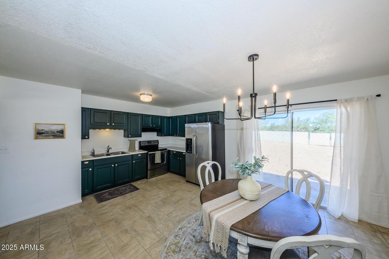 785 E Country Club Dr., Benson, AZ 85602