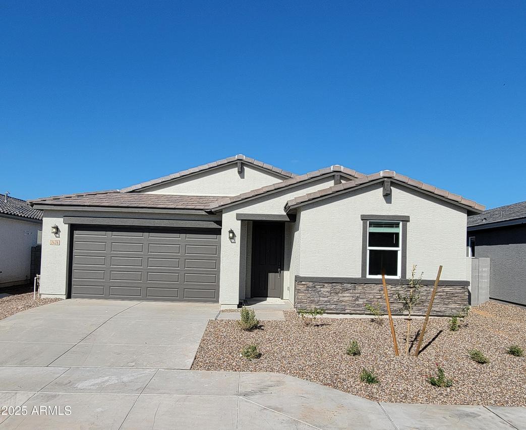 2426 E Grenache Rd., San Tan Valley, AZ 85143